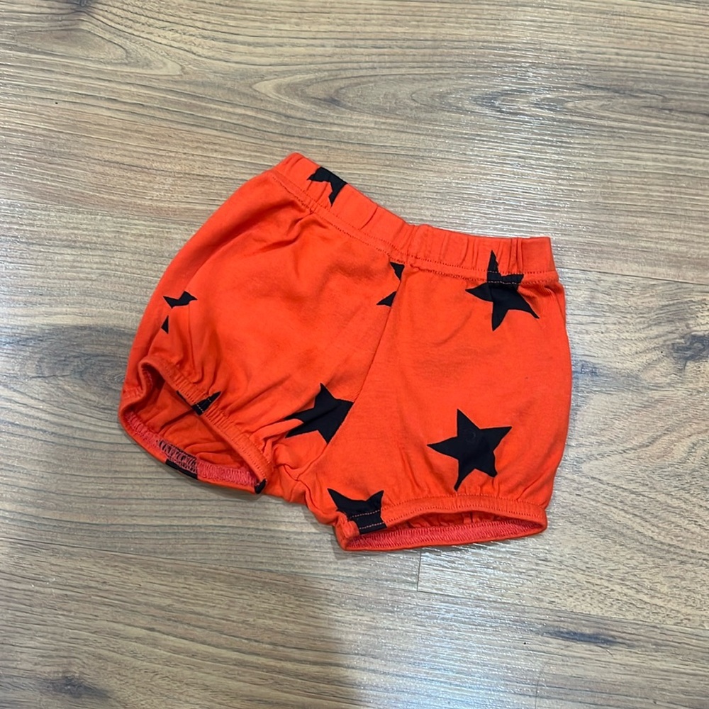 Nwt 12-18m nununu shorts